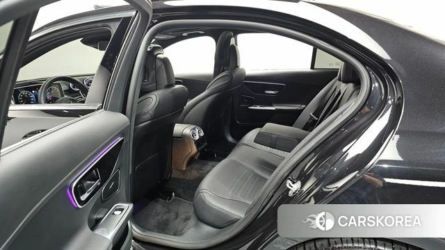Mercedes-Benz C-Class W206 2023 Черный из Кореи, фото 4