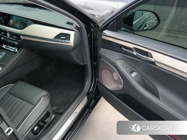 Genesis G90 2021 Черный из Кореи, фото 4