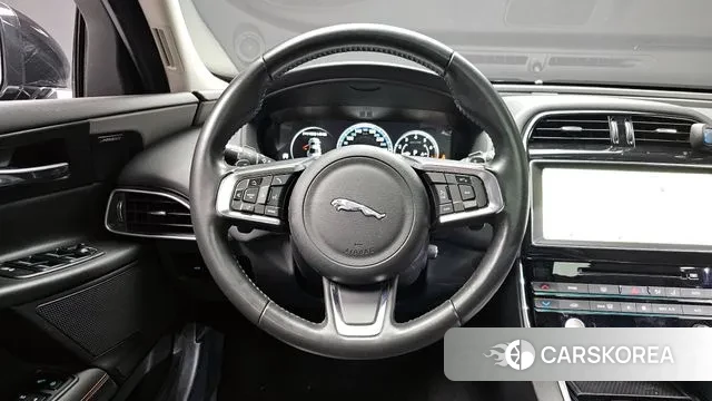 Jaguar XE 2018 Черный из Кореи, фото 4