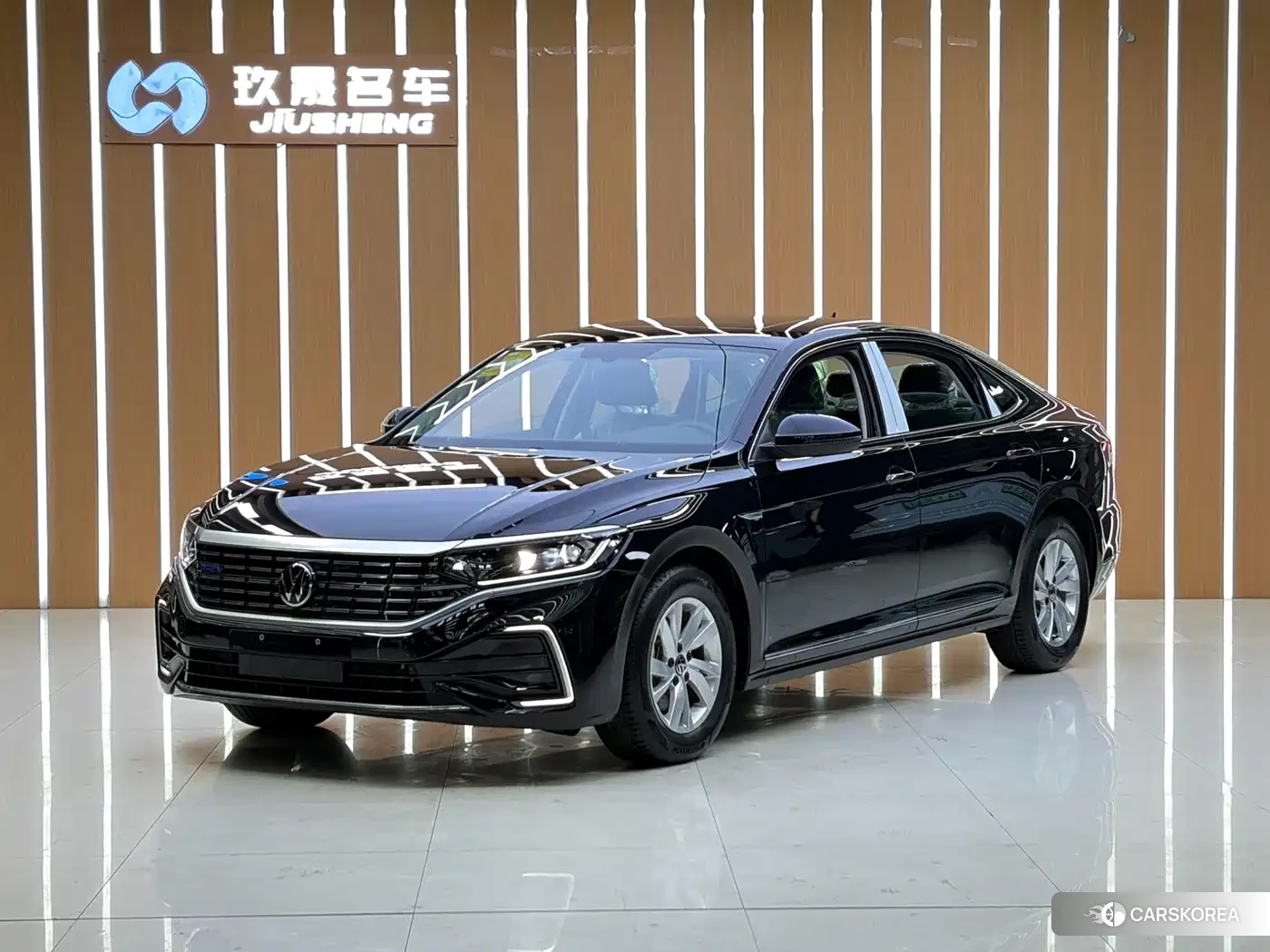 Volkswagen Passat plug-in hybrid 2025 Черный из Китая, фото 4