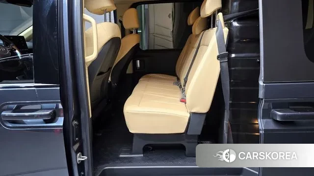 Hyundai Staria 2022 Серый из Кореи, фото 4