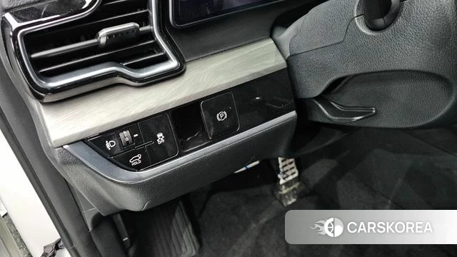 Kia Sportage 5th Generation 2023 Белый из Кореи, фото 4