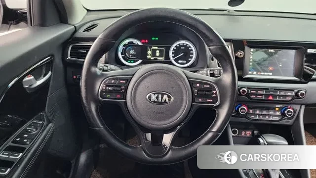 Kia Niro 2018 Белый из Кореи, фото 4