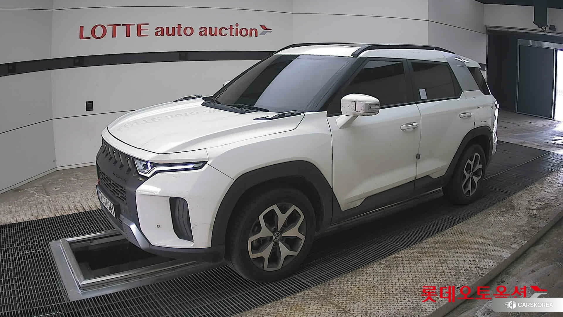 SsangYong Torres 2023 Grand White из Кореи, фото 4