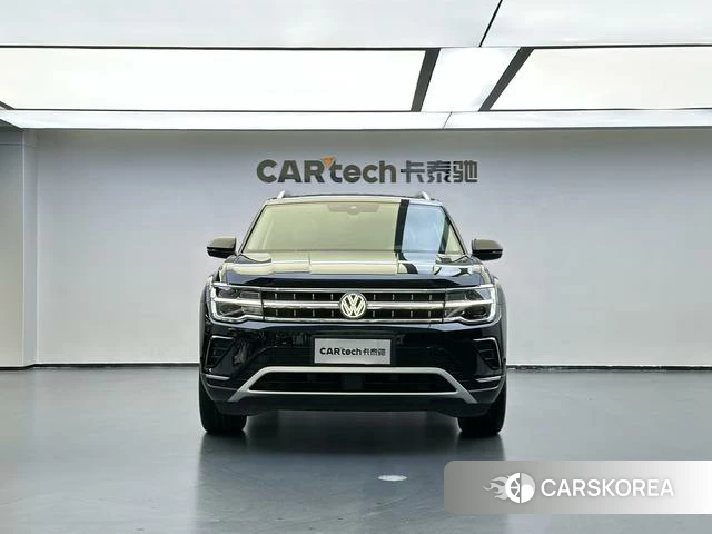 Volkswagen Tourang 2023 Черный из Китая, фото 4
