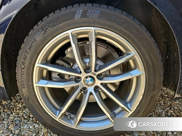 BMW 5 Series (G30) 2018 Черный из Кореи, фото 4