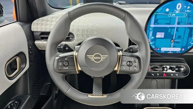 Mini Cooper S 4th Generation 2024 Цвет галактики из Кореи, фото 4