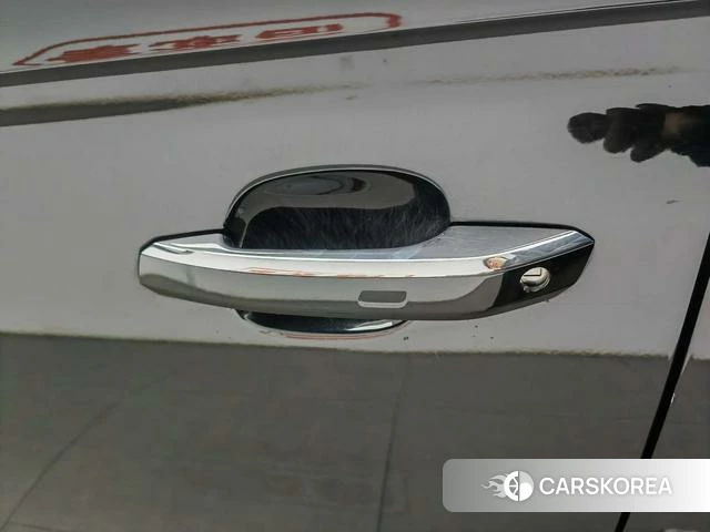Audi Q5L 2023 Черный из Китая, фото 4