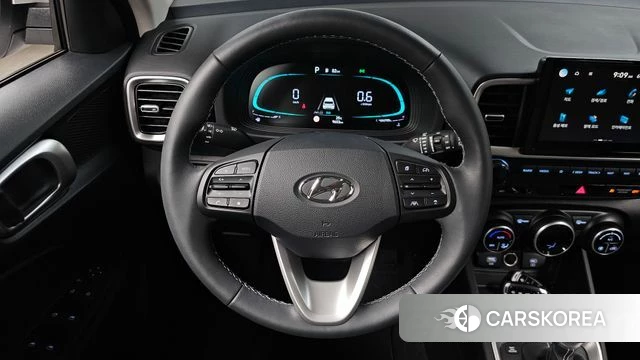 Hyundai Venue 2024 Белый из Кореи, фото 4
