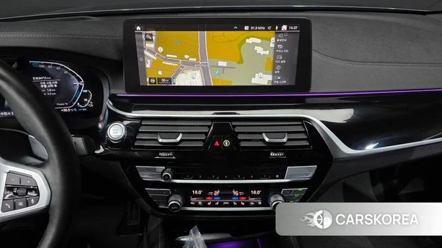 BMW 5 Series (G30) 2021 Черный из Кореи, фото 4