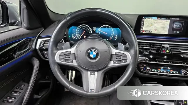 BMW 5 Series (G30) 2019 Серебристо-серый из Кореи, фото 4