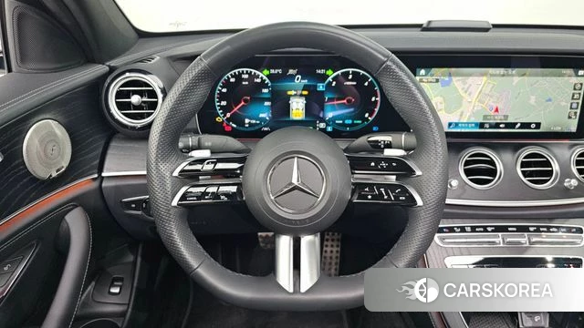 Mercedes-Benz E-Class W213 2023 Белый из Кореи, фото 4