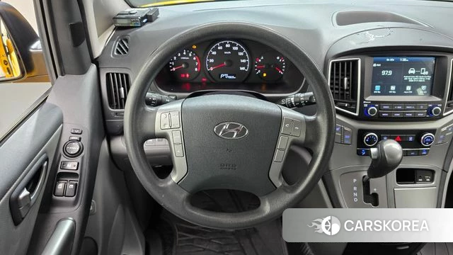 Hyundai The New Grand Starex 2021 Желтый из Кореи, фото 4
