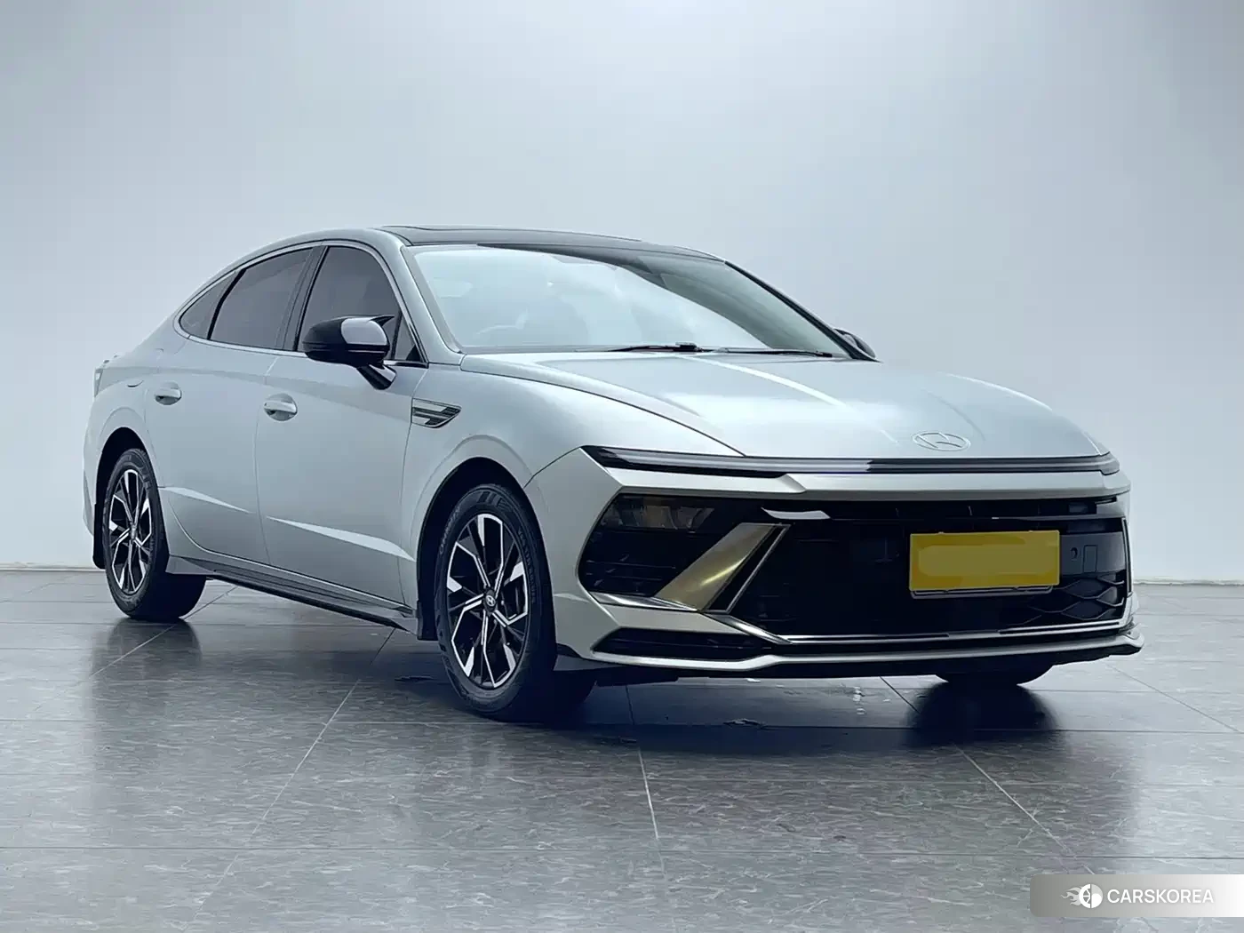 Hyundai Sonata 2024 Silver/gray из Китая, фото 4