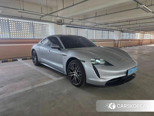 Porsche Taycan 2022 Серебряный из Кореи, фото 4