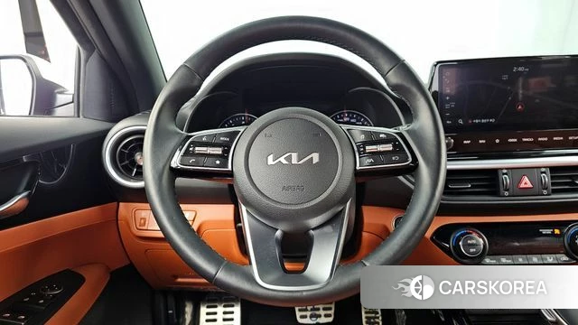 Kia The New K3 2nd generation 2024 Белый из Кореи, фото 4