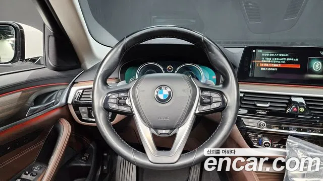 BMW 5 Series (G30) 2018 Белый из Кореи, фото 4