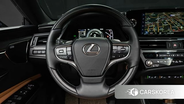 Lexus ES300h 7th generation 2025 Белый из Кореи, фото 4