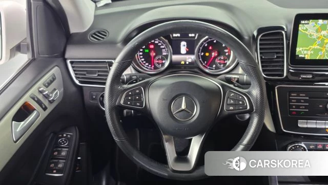 Mercedes-Benz GLE - Class W166 2018 Белый из Кореи, фото 4