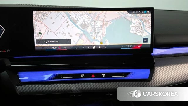 BMW 5 Series (G60) 2025 Серый из Кореи, фото 4