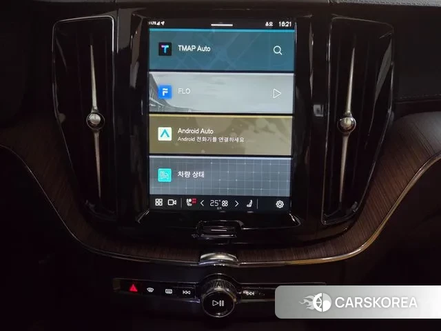 Volvo XC60 second Generation 2024 Черный из Кореи, фото 4