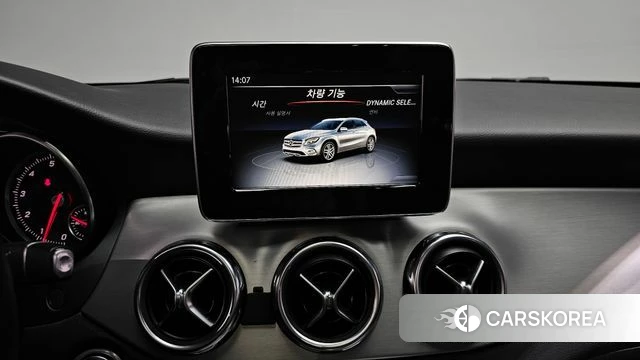 Mercedes-Benz GLA-Class X156 2019 Белый из Кореи, фото 4