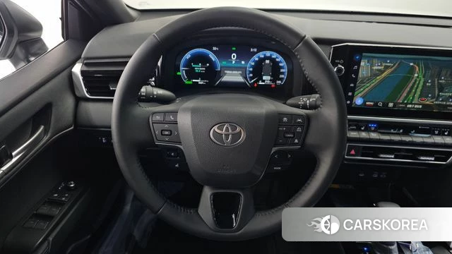 Toyota Camry (XV80) 2026 Белый из Кореи, фото 4