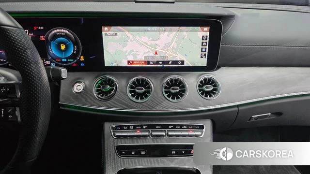 Mercedes-Benz E-Class W213 2021 Черный из Кореи, фото 4