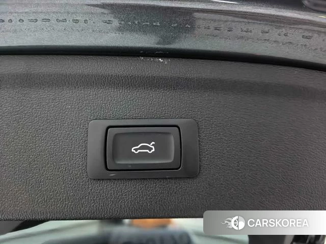 Audi A3 2023 Темно-серый из Китая, фото 4