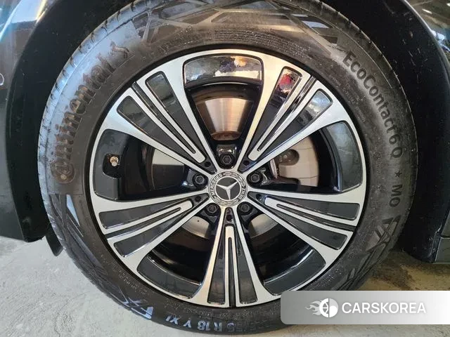 Mercedes-Benz E-Class W214 2025 Черный из Кореи, фото 4