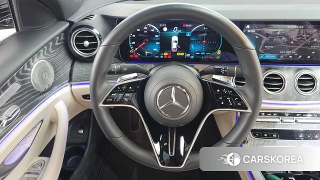 Mercedes-Benz E-Class W213 2023 Черный из Кореи, фото 4