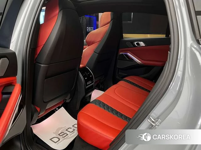 BMW X6 M 2024 Серебристо-серый из Китая, фото 4