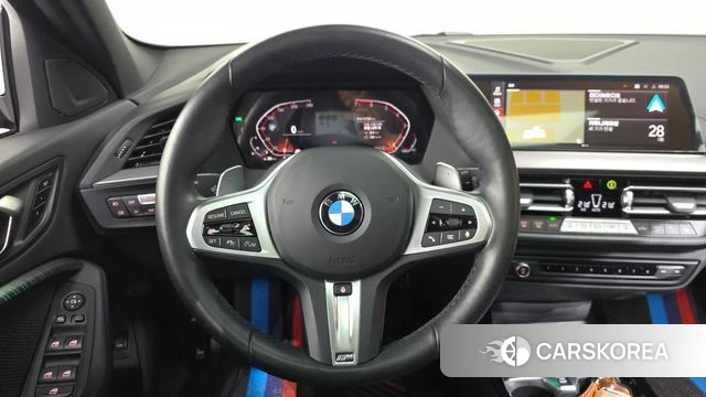 BMW 1 Series (F40) 2024 Белый из Кореи, фото 4