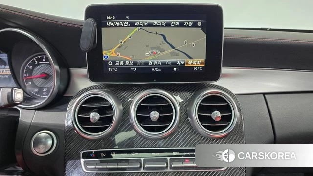 Mercedes-Benz C-Class W205 2018 Белый из Кореи, фото 4