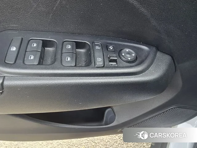 Hyundai Venue 2020 Белый из Кореи, фото 4