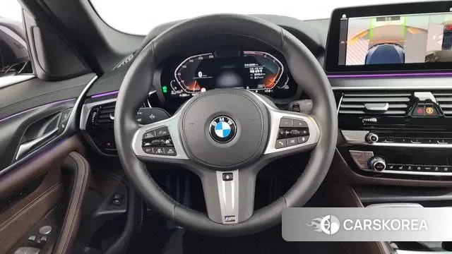 BMW 5 Series (G30) 2023 Черный из Кореи, фото 4