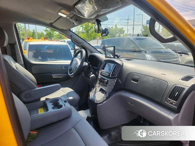 Hyundai The New Grand Starex 2021 Желтый из Кореи, фото 4