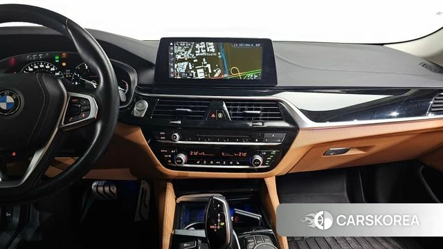 BMW 5 Series (G30) 2018 Серый из Кореи, фото 4