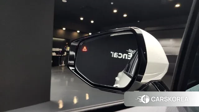 Kia Sportage 5th Generation 2022 Белый из Кореи, фото 4