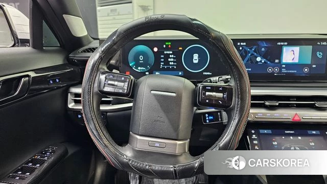 Hyundai Grandeur (GN7) 2023 Серебристо-серый из Кореи, фото 4