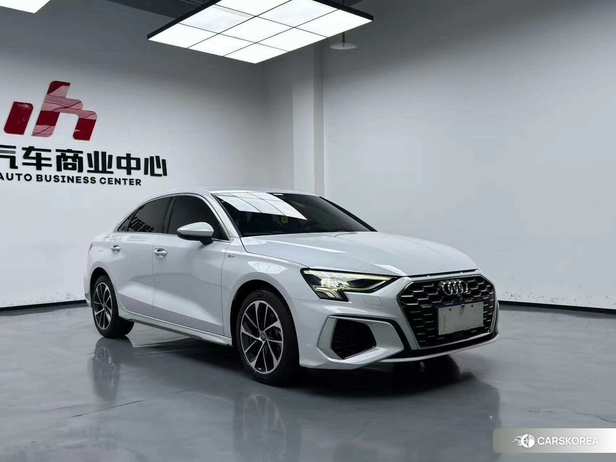 Audi A3 2021 Белый из Китая, фото 4
