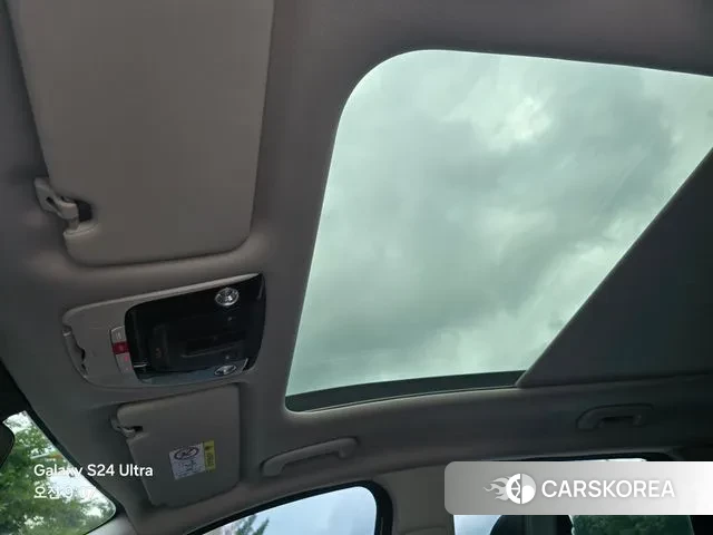 Kia Sportage 5th Generation Hybrid 2023 Белый из Кореи, фото 4