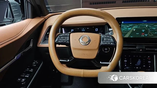 Ssangyong Torres 2023 Темно-зеленый из Кореи, фото 4