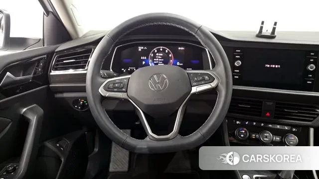 Volkswagen 7th Generation of Jetta 2024 Белый из Кореи, фото 4