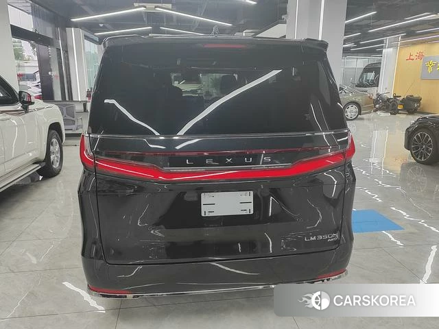 Lexus LM 2025 Черный из Китая, фото 4