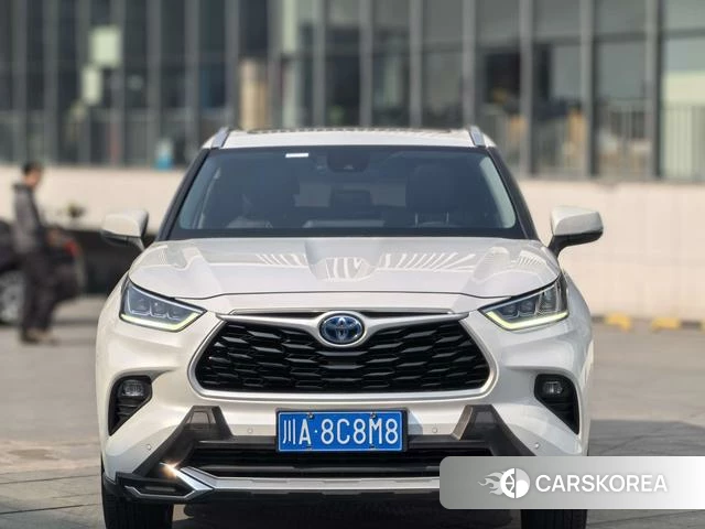 Toyota Highlander 2024 Белый из Китая, фото 4
