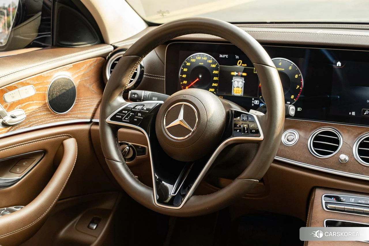 Mercedes-Benz E-class 2021 Черный из Китая, фото 4