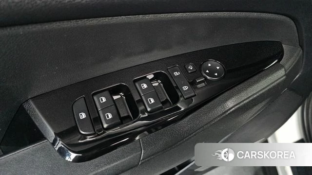 Kia Sportage 5th Generation 2022 Белый из Кореи, фото 4