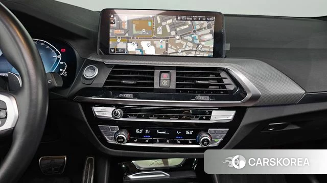 BMW X3 (G01) 2021 Черный из Кореи, фото 4
