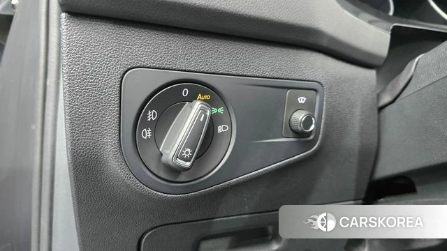 Volkswagen Tiguan second Generation 2019 Серый из Кореи, фото 4
